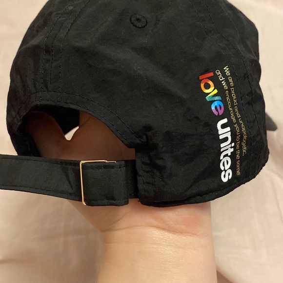 Never wear - Picture 2 of 2